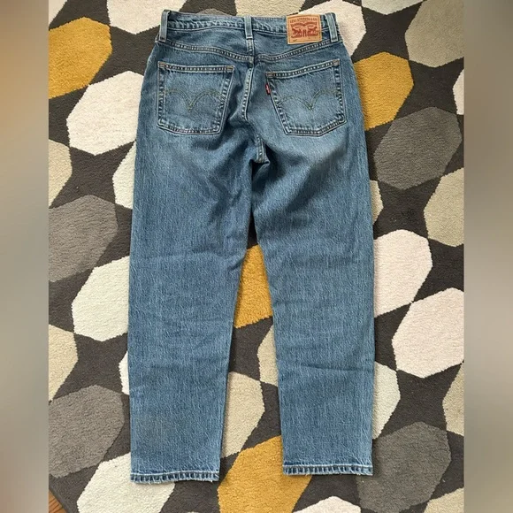 Levi's 501 Crop Jeans High Waisted Button Fly Size 27W x 26L Women's - Picture 4 of 7